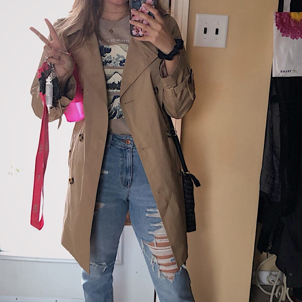 Classic Tan Women's Trench Coat